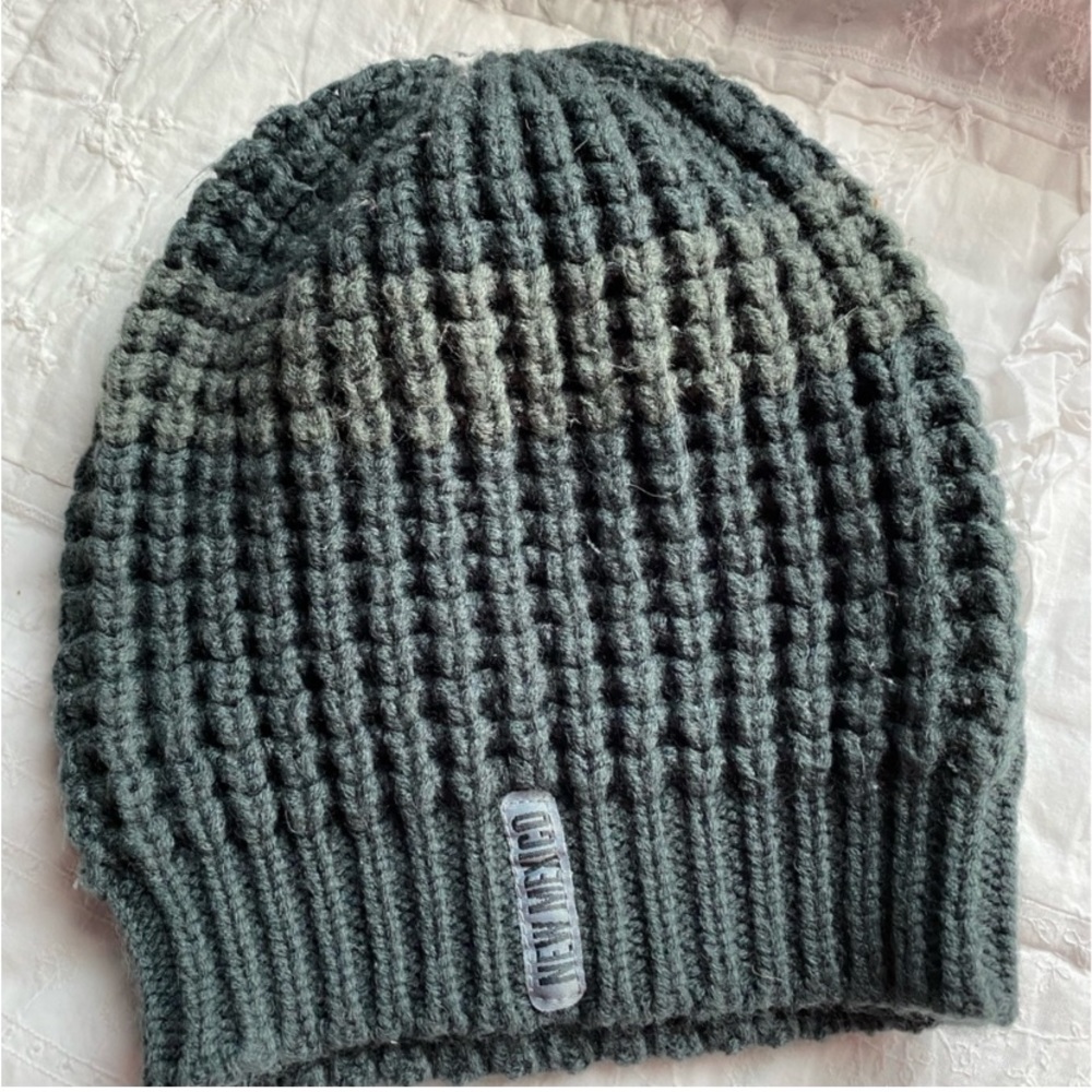 AMERICAN CROWN GUYS GRAY KNIT BEANIE OS